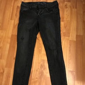 American Eagle destroy black jean legging